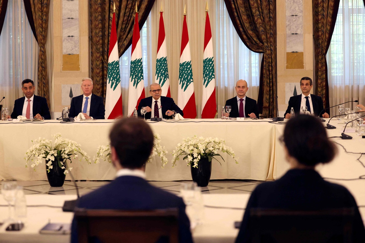 外交部:美方邀请中方加入和平委员会